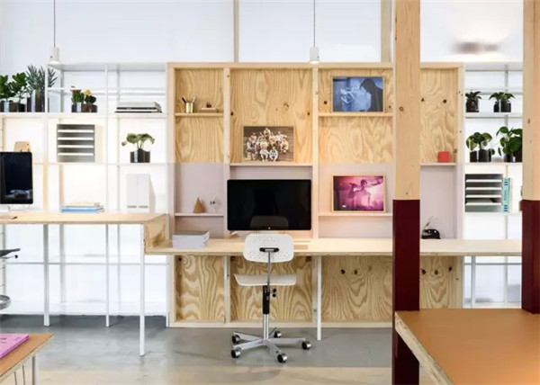 宜家與創(chuàng)意機(jī)構(gòu)合作 展覽結(jié)合智能設(shè)備的極簡(jiǎn)家具(圖1)