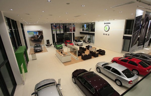 汽車展廳設(shè)計(jì)-汽車4S店設(shè)計(jì)(圖9) 汽車展廳設(shè)計(jì)-汽車4S店設(shè)計(jì)(圖9)
